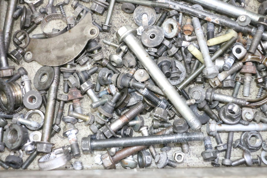 photo de SAC VITI BULLONERIA YAMAHA X-MAX XMAX 125 (2010 - 2013) - Altra angolazione