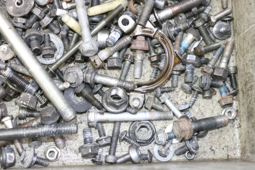 photo de SAC VITI BULLONERIA YAMAHA X-MAX XMAX 125 (2010 - 2013) - Primo piano tecnico