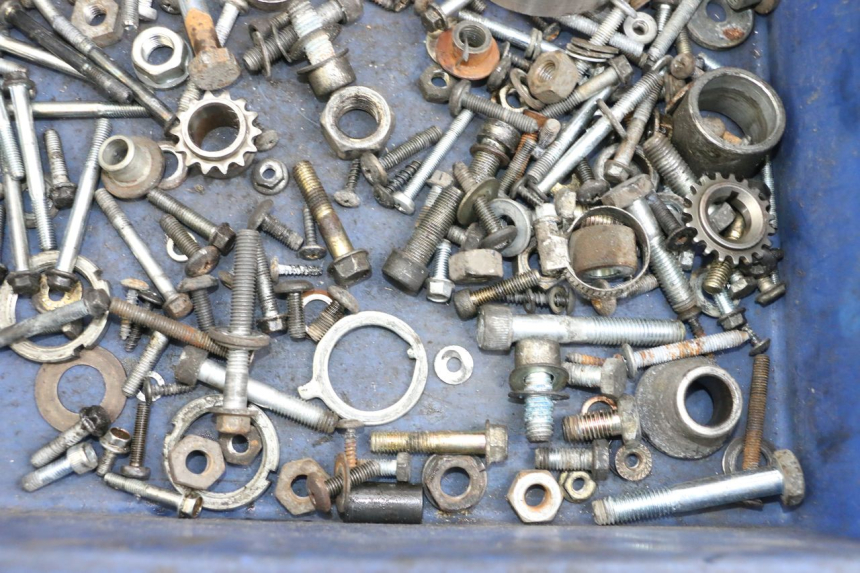 photo de SAC VITI BULLONE PIAGGIO X9 125 (2000 - 2003) - Zoom sullo stato d'uso