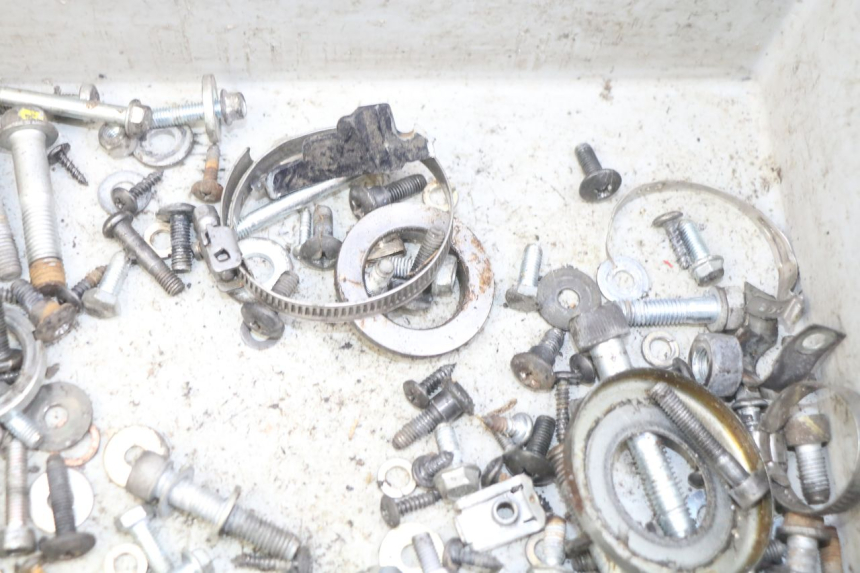 photo de SAC VITI BULLONE PIAGGIO XEVO - X EVO 125 (2007 - 2017) - Altra angolazione