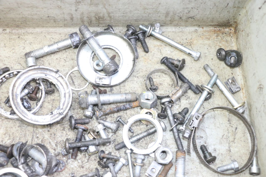 photo de SAC VITI BULLONE PIAGGIO XEVO - X EVO 125 (2007 - 2017) - Altra angolazione