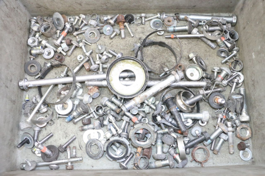 photo de VITI YAMAHA XJ6 ABS 600 (2008 - 2016) - Vista principale