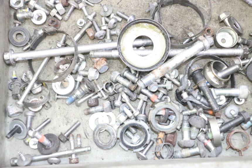 photo de VITI YAMAHA XJ6 ABS 600 (2008 - 2016) - Altra angolazione