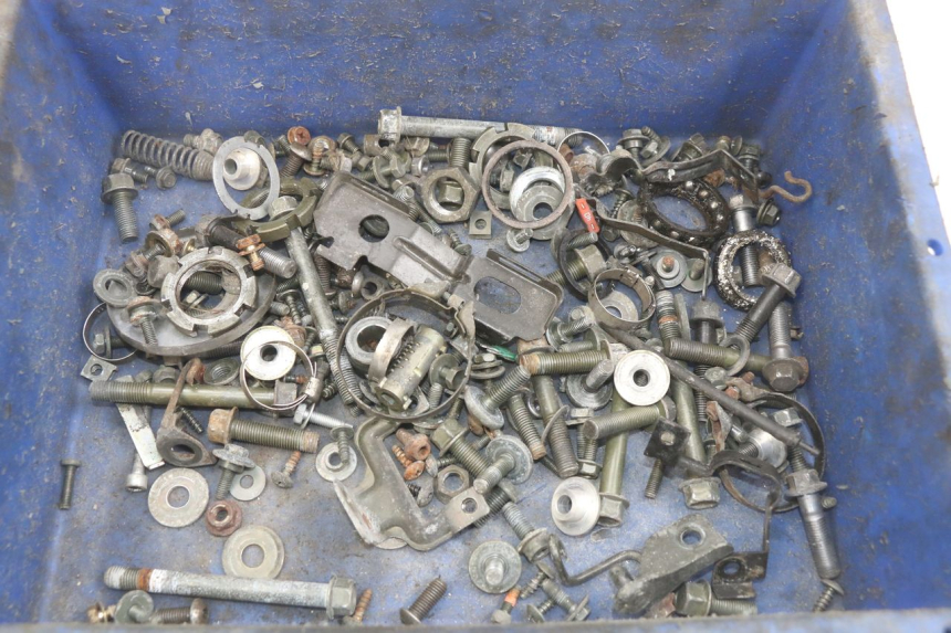 photo de SAC VITI VITE YAMAHA YP MAJESTY 400 (2004 - 2008) - Dettaglio del componente