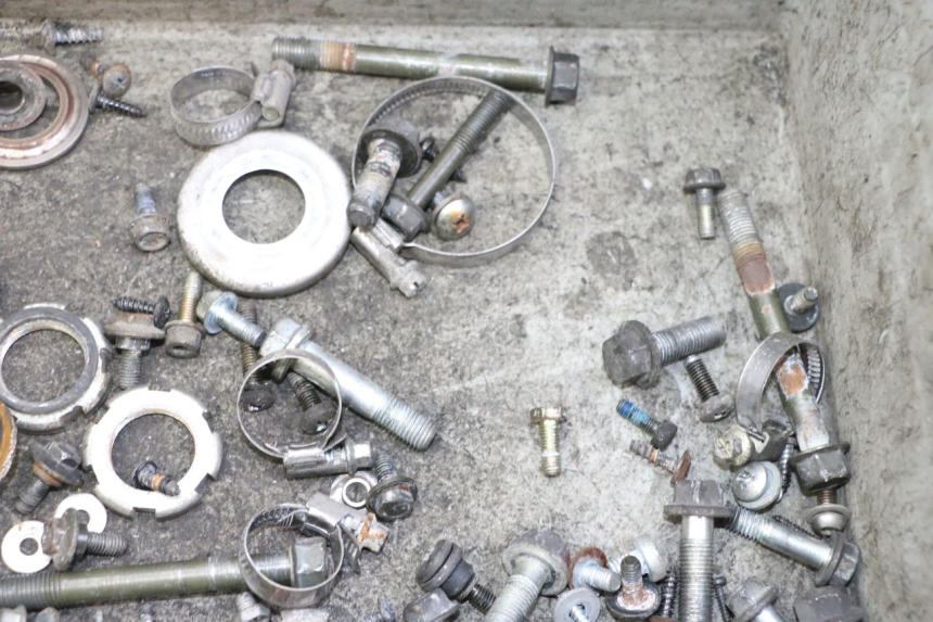 photo de SAC VITI BULLONE YAMAHA YP MAJESTY 125 (2007 - 2010) - Altra angolazione