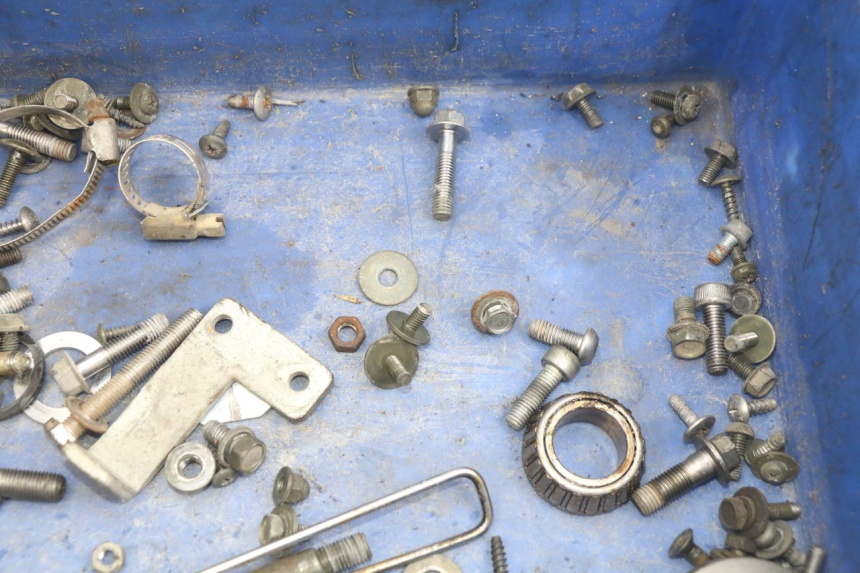 photo de SAC VITI BULLONE YAMAHA YZF R THUNDERCAT 600 (1996 - 2003) - Altra angolazione