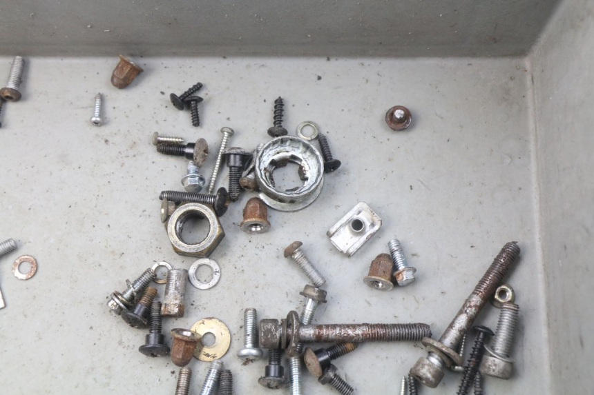 photo de SAC VITI VITE PIAGGIO ZIP 4T 50 (2006 - 2017) - Altra angolazione