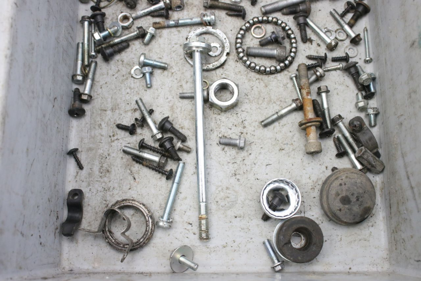 photo de SAC VITI BULLONI PIAGGIO ZIP 4T 50 (2018 - 2020) - Altra angolazione