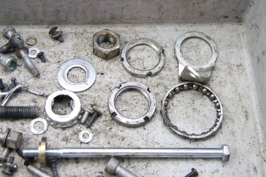 photo de SAC VITI BULLONI PIAGGIO ZIP 4T 50 (2018 - 2020) - Altra angolazione