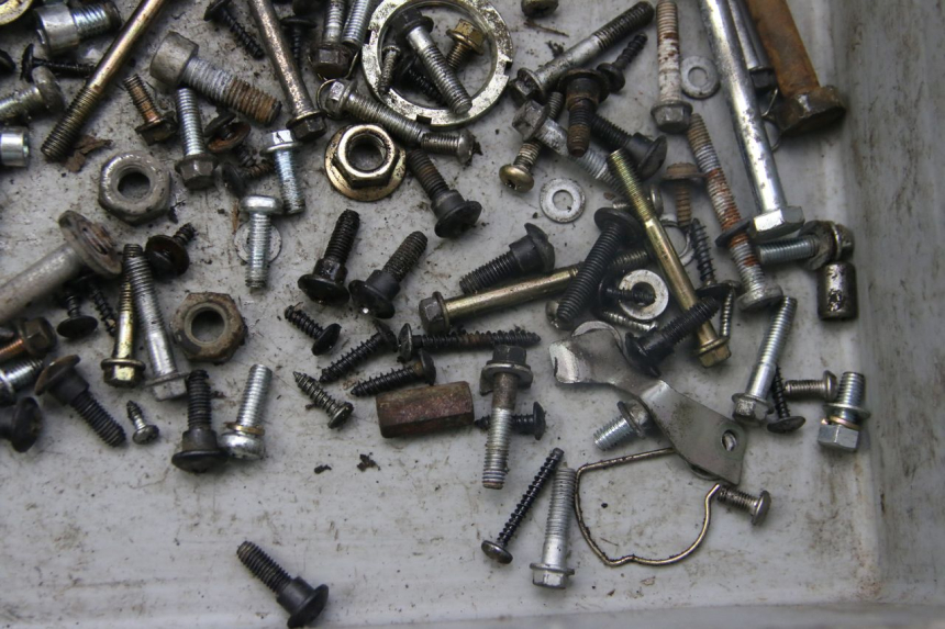 photo de SAC VITI BULLONI PIAGGIO ZIP 4T 50 (2018 - 2020) - Altra angolazione