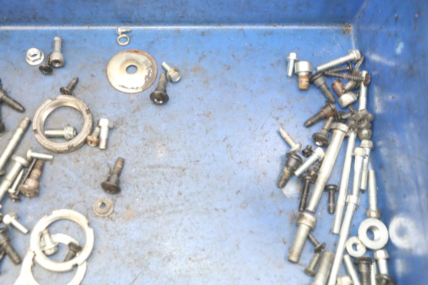 photo de SAC VITI BULLONI PIAGGIO ZIP 4T 50 (2018 - 2020) - Altra angolazione