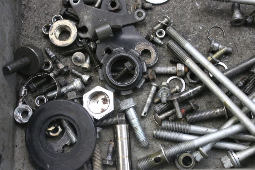 photo de SAC VITI VITE KAWASAKI ZX-6R ZX6R 600 (1995 - 1997) - Dettaglio del componente