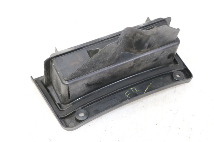 photo de CINGHIA KIT UTENSILI HONDA FORZA ABS 300 (2013 - 2017) - Zoom sullo stato d'uso