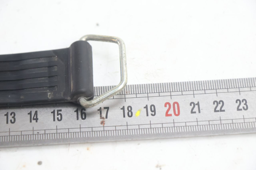 photo de CINGHIA KIT UTENSILI PIAGGIO MP3 HPE 530 (2022 - 2026) - Primo piano tecnico