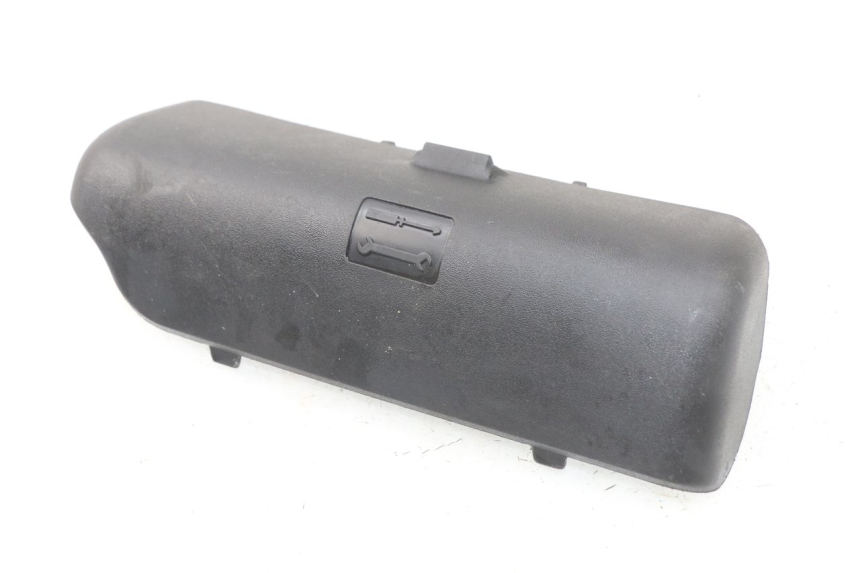 photo de CINGHIA KIT UTENSILI PIAGGIO MP3 125 (2006 - 2014) - Vista principale