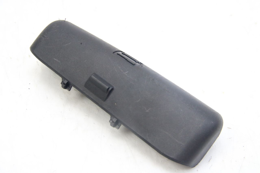 photo de CINGHIA KIT UTENSILI PIAGGIO MP3 125 (2006 - 2014) - Zoom sullo stato d'uso