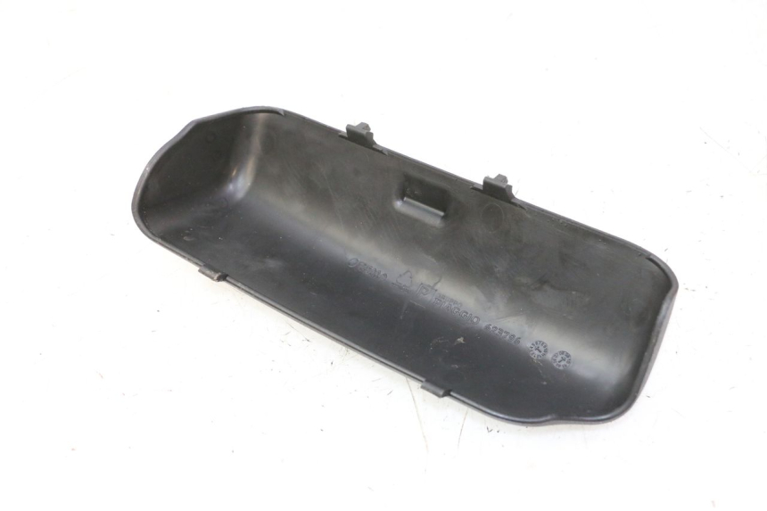 photo de CINGHIA KIT UTENSILI PIAGGIO MP3 RL 250 (2006 - 2010) - Dettaglio del componente