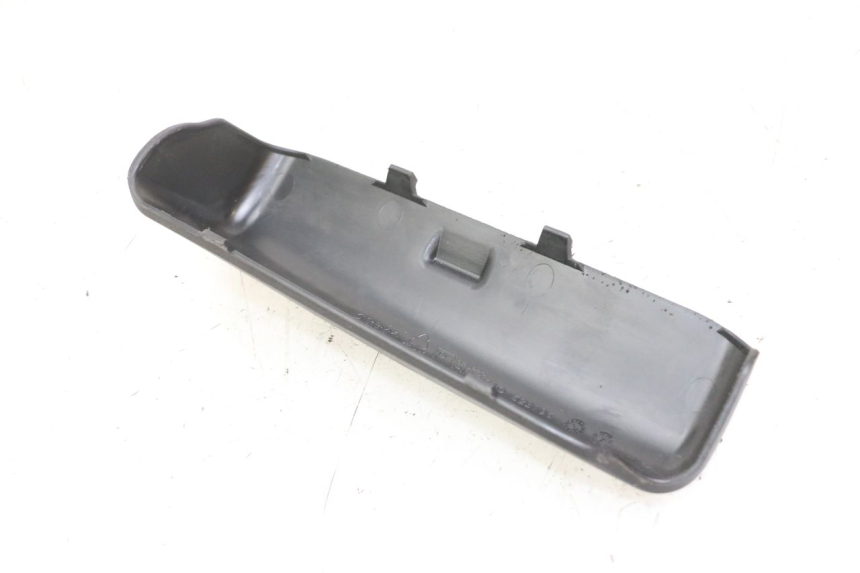 photo de CINGHIA KIT UTENSILI PIAGGIO MP3 LT 400 (2007 - 2012) - Dettaglio del componente