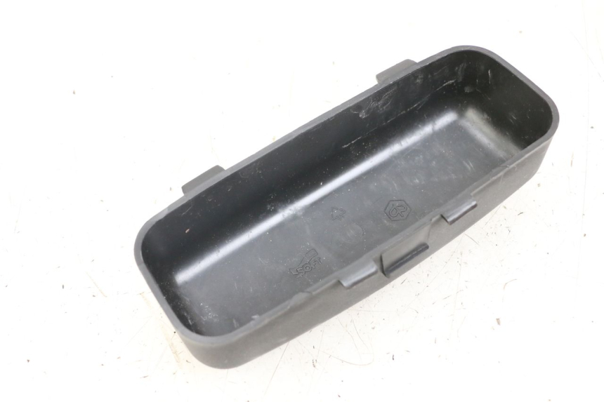 photo de CINGHIA KIT UTENSILI PIAGGIO X8 125 (2004 - 2007) - Dettaglio del componente