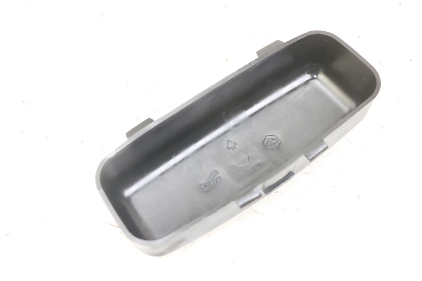 photo de CINGHIA KIT UTENSILI PIAGGIO XEVO - X EVO 125 (2007 - 2017) - Dettaglio del componente