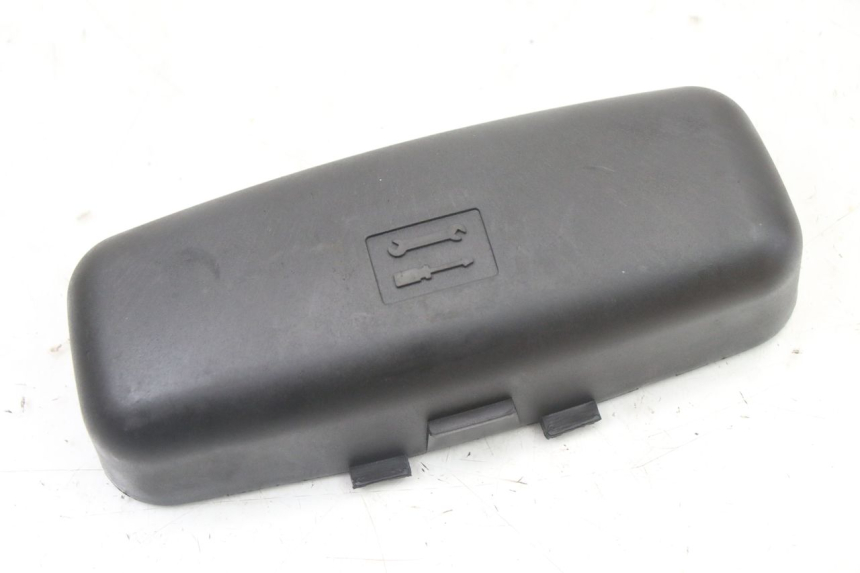 photo de CINGHIA KIT UTENSILI PIAGGIO XEVO - X EVO 125 (2007 - 2017) - Vista principale