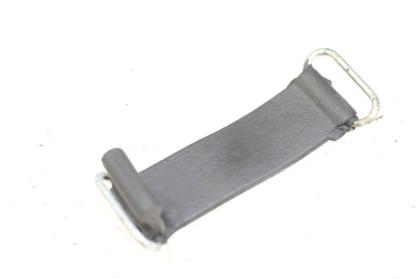 photo de CINGHIA KIT UTENSILI YAMAHA YP MAJESTY 125 (2002 - 2006) - Vista principale