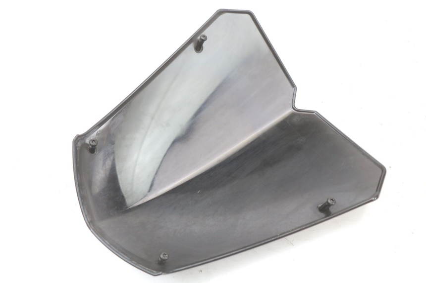 photo de PARABREZZA PEUGEOT KISBEE 4T 50 (2018 - 2022) - Dettagli dei punti di fissaggio