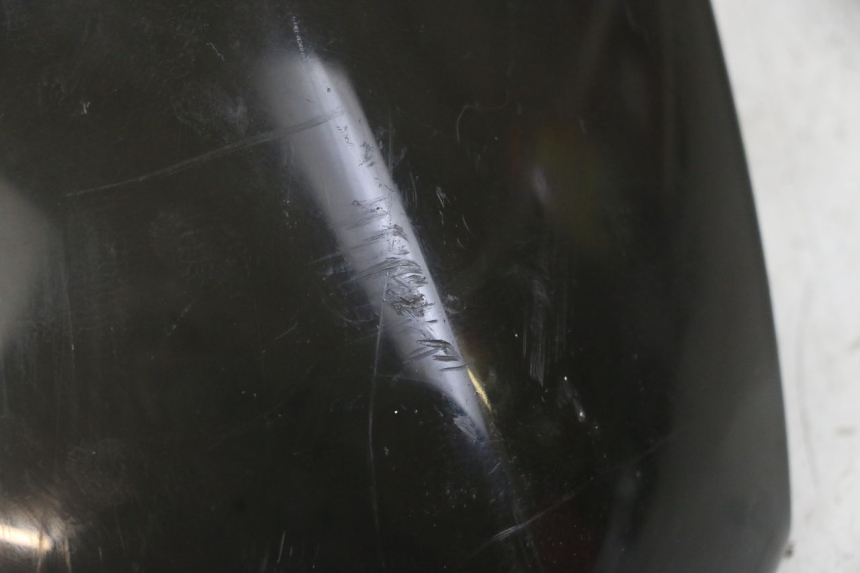 photo de PARABREZZA PEUGEOT KISBEE 2T 50 (2010 - 2017) - Zoom sullo stato d'uso