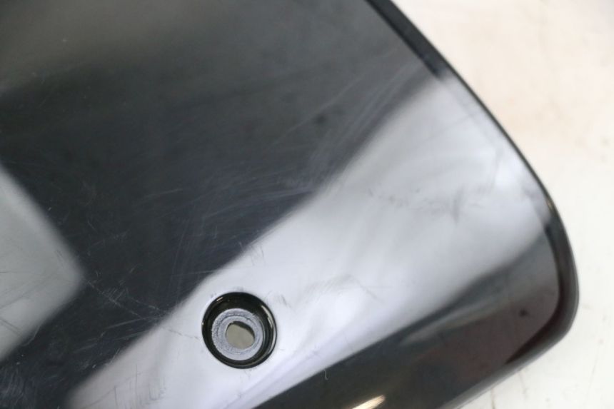 photo de CUPOLINO PIAGGIO NRG POWER PUREJET 50 (2018 - 2021) - Dettagli dei punti di fissaggio