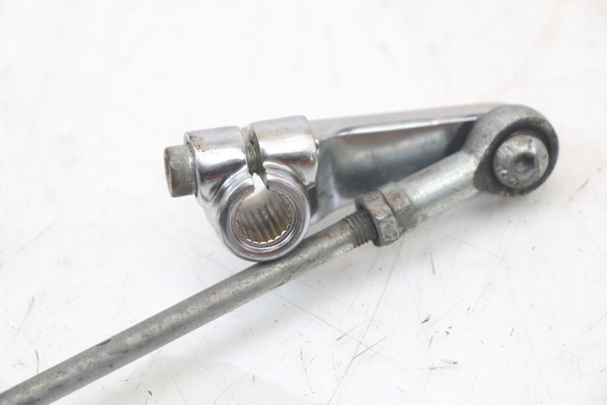 photo de LEVA CAMBIO HARLEY DAVIDSON SPORTSTER XL CUSTOM 883 (1999 - 2006) - Dettagli dei punti di fissaggio