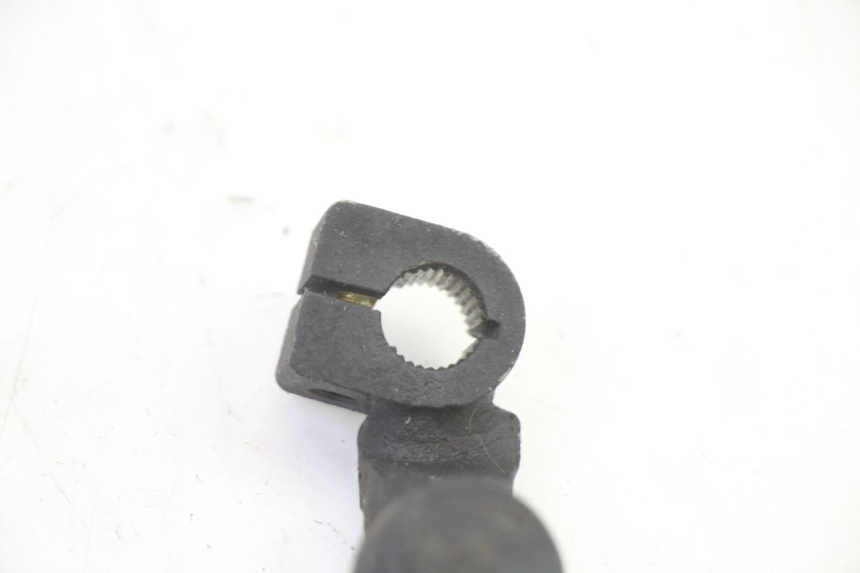 photo de LEVA CAMBIO HONDA ST PAN EUROPEAN 1300 (2002 - 2013) - Dettagli dei punti di fissaggio