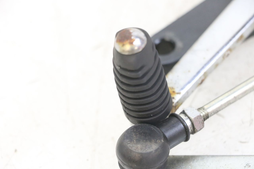 photo de LEVA CAMBIO SUZUKI GSX F GSXF 650 (2007 - 2015) - Stato della superficie e materiale