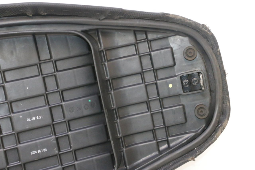 photo de SELLE KYMCO AGILITY 16+ 4T 50 (2018 - 2023) - Zoom sullo stato d'uso