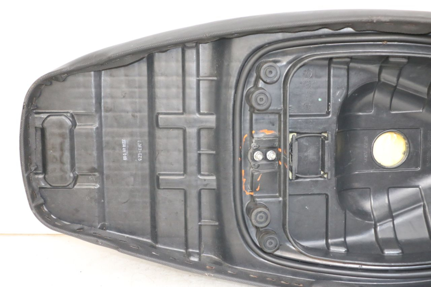 photo de SELLE KYMCO AGILITY 4T 50 (2018 - 2022) - Focus sulla struttura