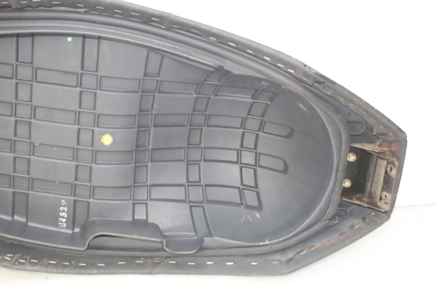 photo de SELLE KYMCO AGILITY CITY 2T 50 (2008 - 2016) - Caratteristiche distintive