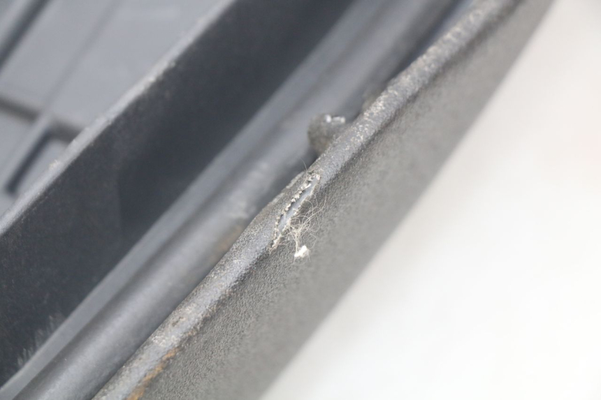 photo de SELLE KYMCO AGILITY CITY 2T 50 (2008 - 2016) - Marcature e riferimenti originali