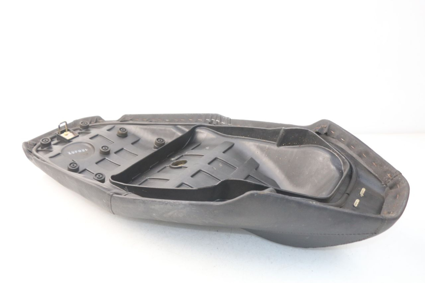 photo de SELLA KYMCO AGILITY CITY 4T 50 (2008 - 2016) - Altra angolazione