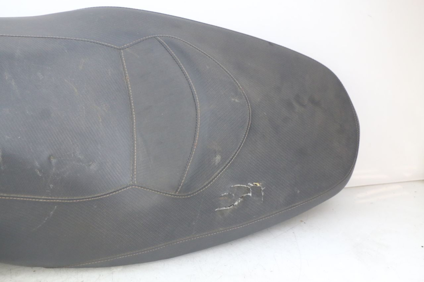 photo de SELLE NECO ALEXONE 125 (2017 - 2024) - Stato della superficie e materiale