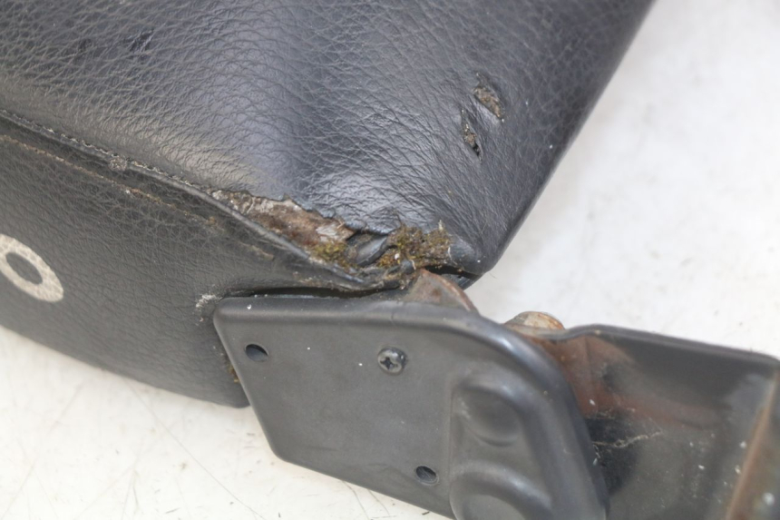 photo de SELLE POSTERIORE KYMCO AGILITY 4T 50 (2005 - 2018) - Vista d'insieme del prodotto