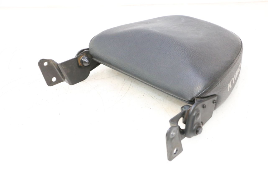 photo de SELLA POSTERIORE KYMCO AGILITY PREMIUM 50 (2007 - 2010) - Dettagli dei punti di fissaggio