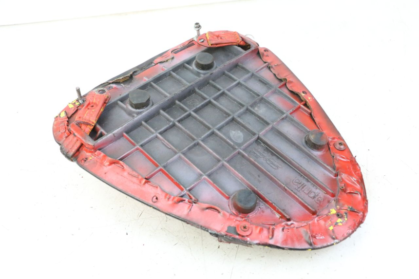 photo de SELLA POSTERIORE APRILIA RS 50 (1999 - 2005) - Zoom sullo stato d'uso