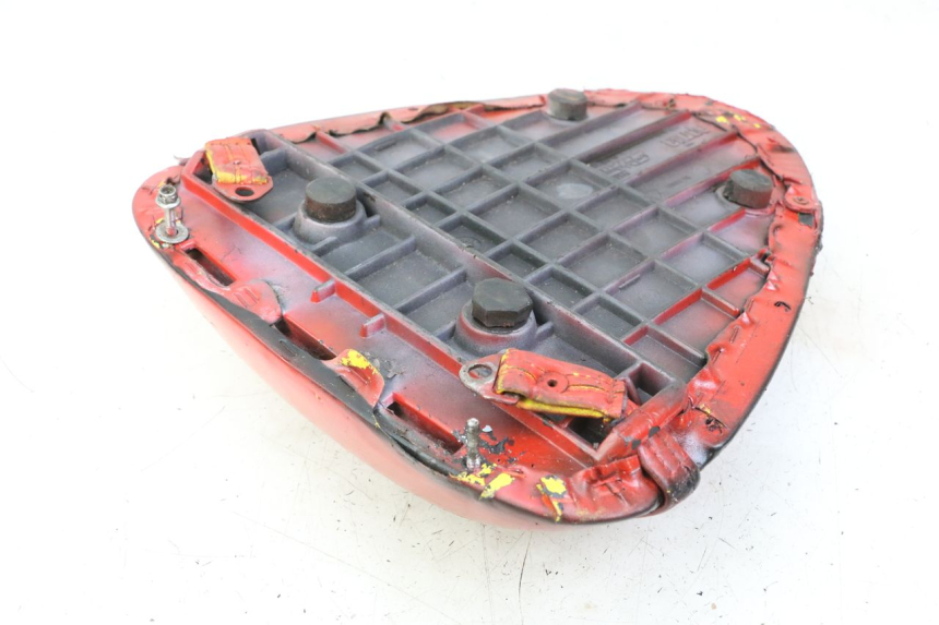 photo de SELLA POSTERIORE APRILIA RS 50 (1999 - 2005) - Altra angolazione