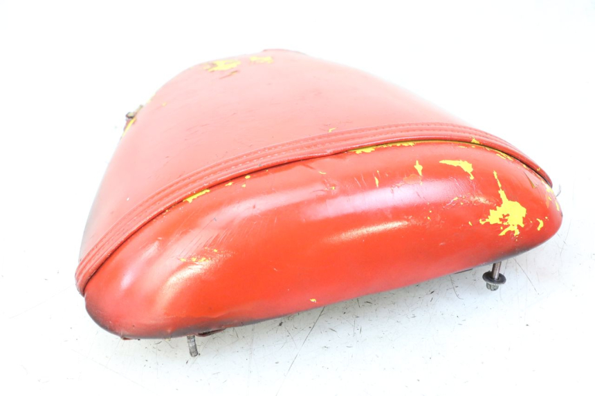 photo de SELLA POSTERIORE APRILIA RS 50 (1999 - 2005) - Primo piano tecnico