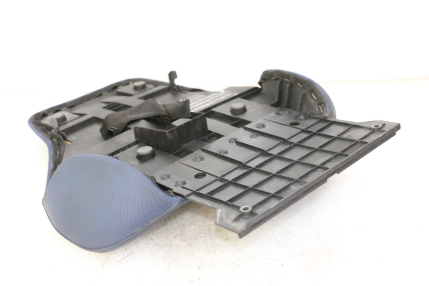 photo de SELLA POSTERIORE BMW C1 125 (2000 - 2003) - Stato della superficie e materiale