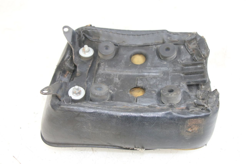 photo de SELLE POSTERIORE HONDA CA REBEL 125 (1995 - 2001) - Zoom sullo stato d'uso