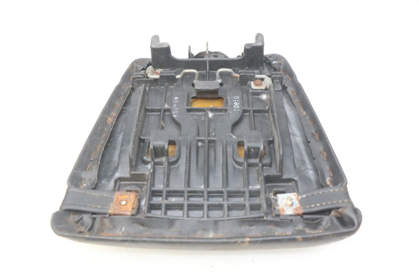 photo de SELLE POSTERIORE HONDA CBR RR FIREBLADE 900 (1992 - 1994) - Dettaglio del componente