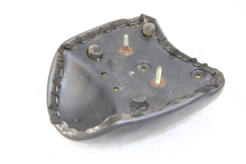 photo de SELLA POSTERIORE APRILIA CLASSIC 125 (1995 - 2001) - Zoom sullo stato d'uso