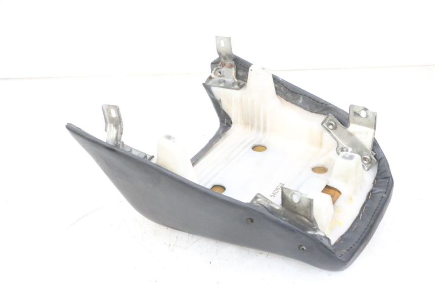 photo de SELLA POSTERIORE KAWASAKI GPX R WARBIRD 600 (1988 - 1993) - Vista d'insieme del prodotto