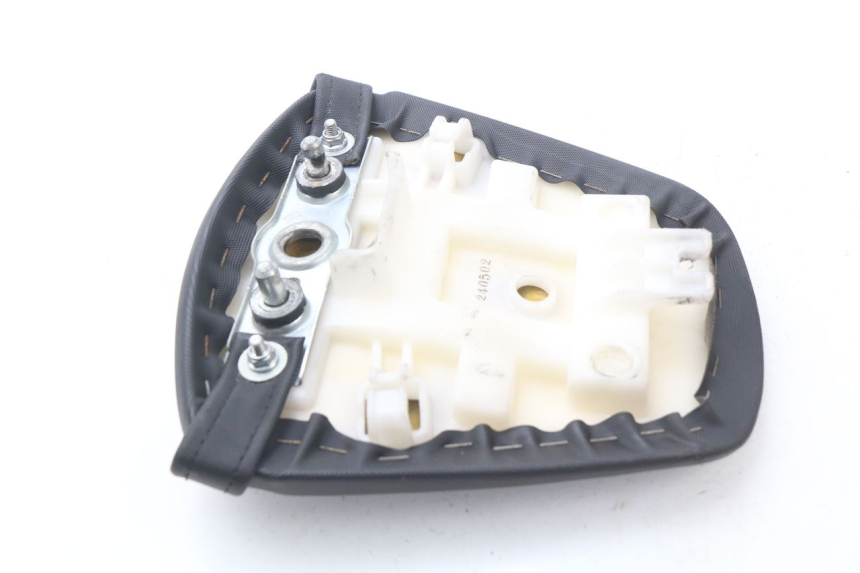 photo de SELLA POSTERIORE SUZUKI GSX-R GSXR 750 (2011 - 2016) - Altra angolazione
