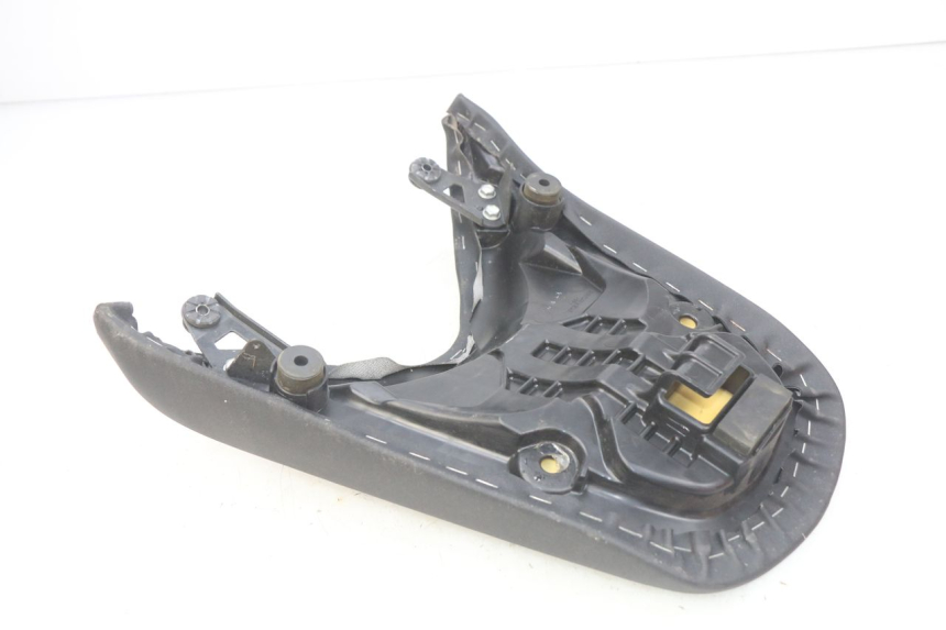 photo de SELLE POSTERIORE HONDA INTEGRA NC D 750 (2016 - 2018) - Zoom sullo stato d'uso